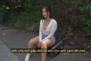 Các ngôi sao nữ đã kết hôn phải đóng phim để kiếm tiền